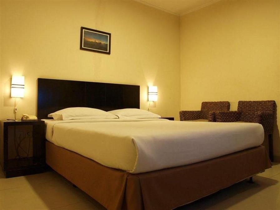 Jatinangor Hotel & Restaurant Cileunyi Bagian luar foto